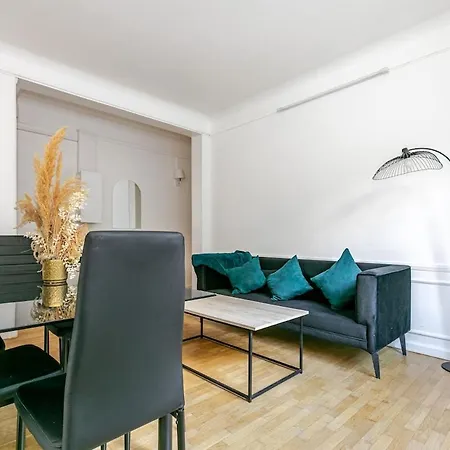 Appartement T2 19eme Buttes Chaumont - Ii *