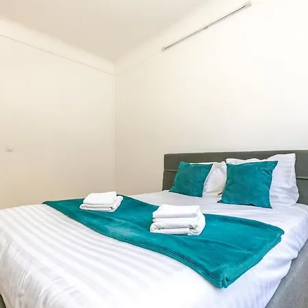 T2 19eme Buttes Chaumont - Ii Apartament