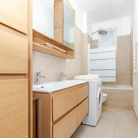 Apartament T2 19eme Buttes Chaumont - Ii Paryż
