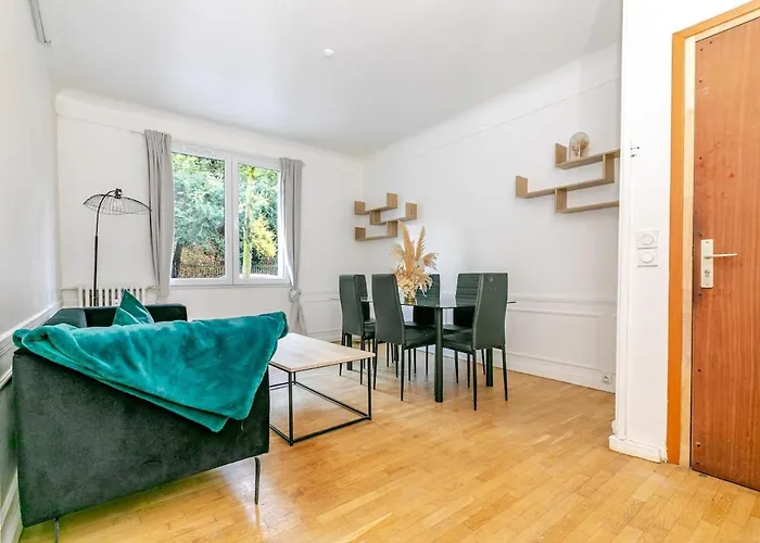 T2 19eme Buttes Chaumont - Ii Appartement Parijs