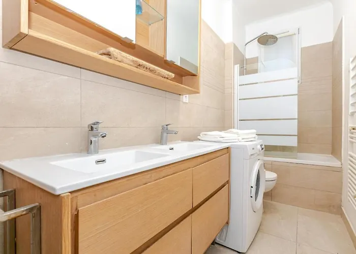 Appartement T2 19eme Buttes Chaumont - Ii Parijs